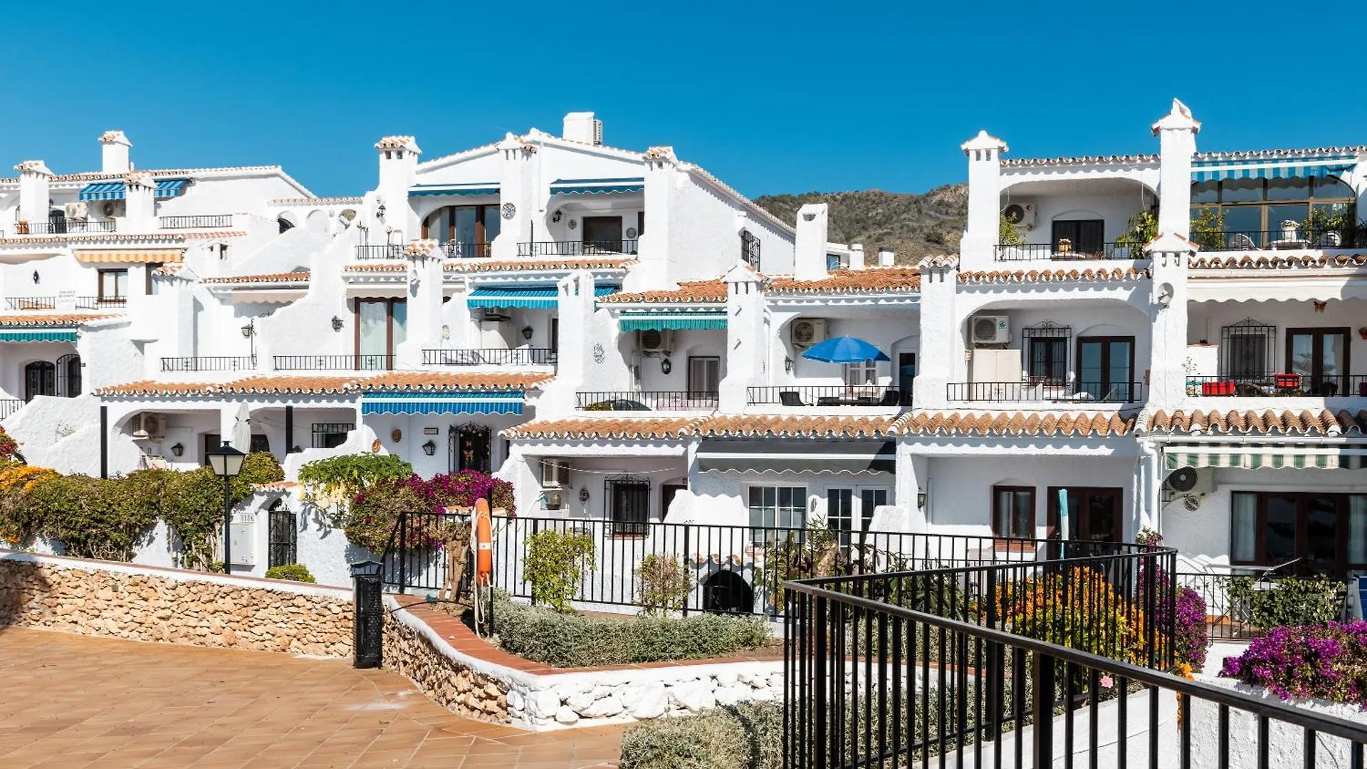 Sea View Apt Capistrano Village Nerja 0*,  Spagna